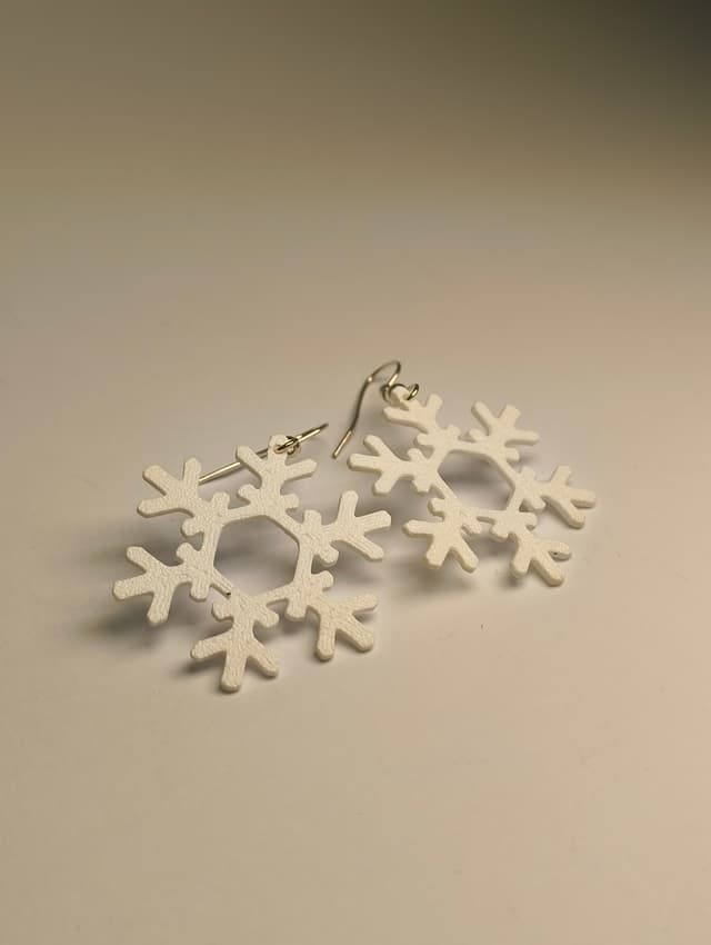 Snowflake earring